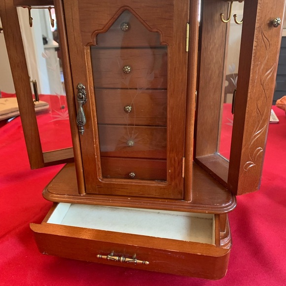 Wooden Jewelry Box - Picture 4 of 11